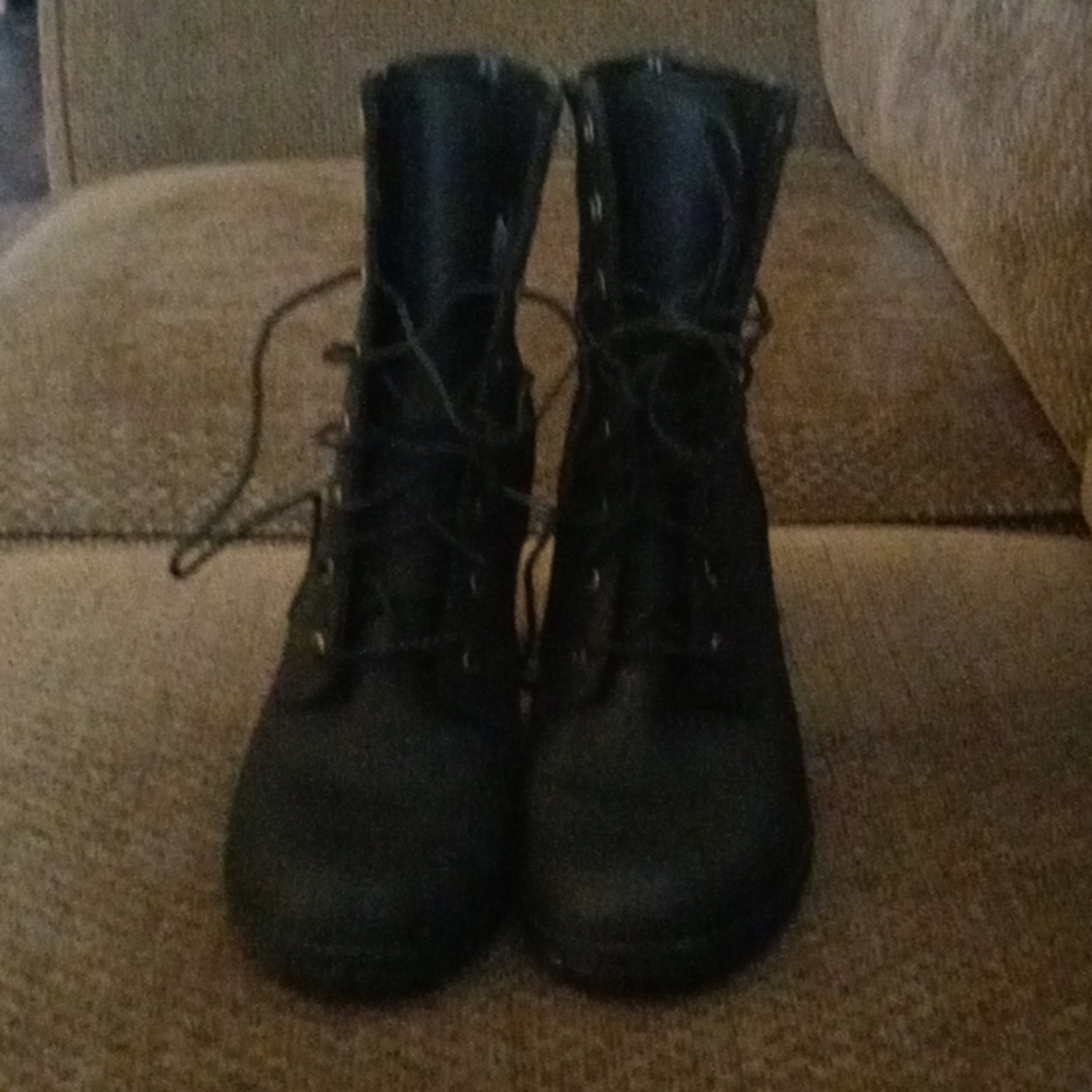 Size 9 Timberland Earthkeepers